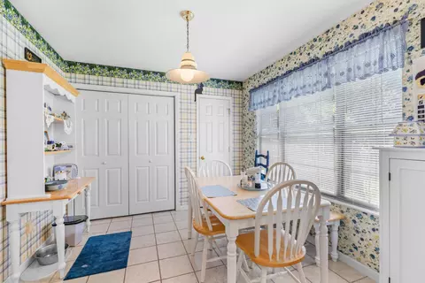 Dining - 6916 Westgate Cir, Talbott, TN 37877 photo 1 of 2