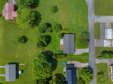 View/Area - 6916 Westgate Cir, Talbott, TN 37877 photo 3 of 5