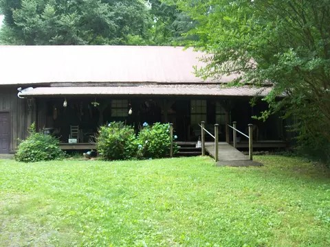 129 Galbraith Springs Rd, Mooresburg, TN 37811