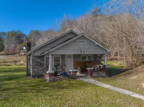 905 Adams Ln, Mooresburg, TN 37811