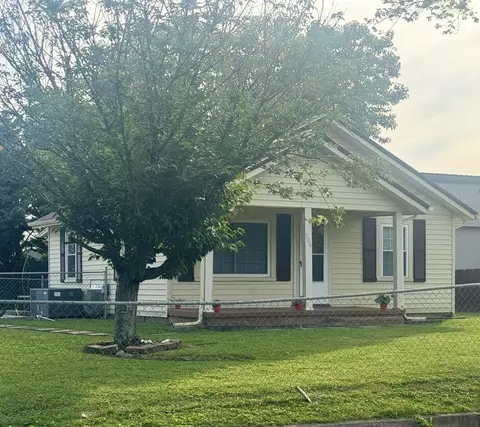 706 Montvue Ave, Morristown, TN 37813