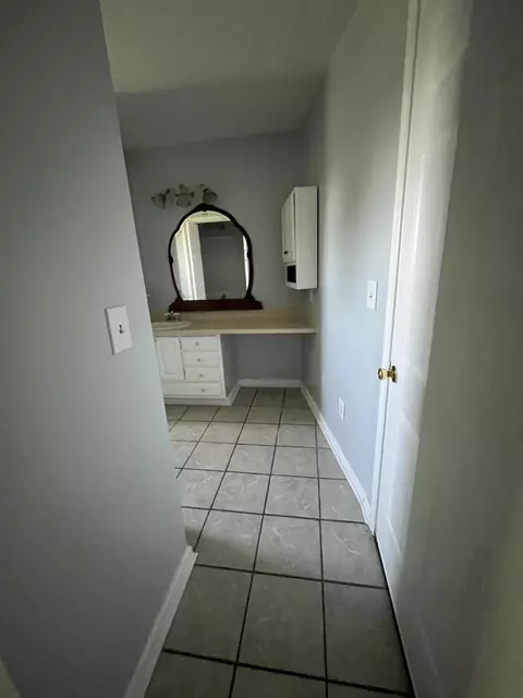 Bath - 502 Alpine Cir, Talbott, TN 37877 photo 1 of 7