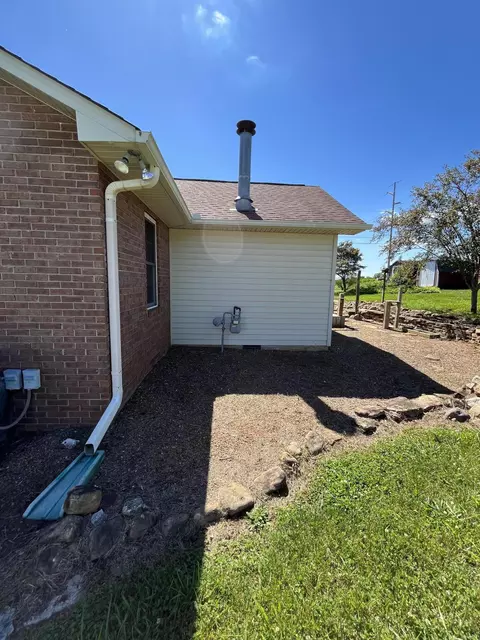 Exterior - 502 Alpine Cir, Talbott, TN 37877 photo 10 of 13