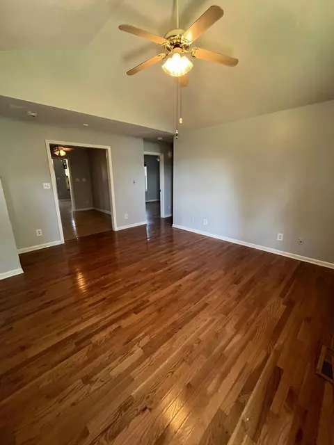 Living - 502 Alpine Cir, Talbott, TN 37877 photo 5 of 6