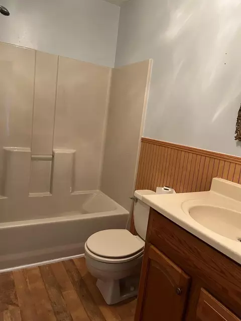 Bath - 502 Alpine Cir, Talbott, TN 37877 photo 7 of 7
