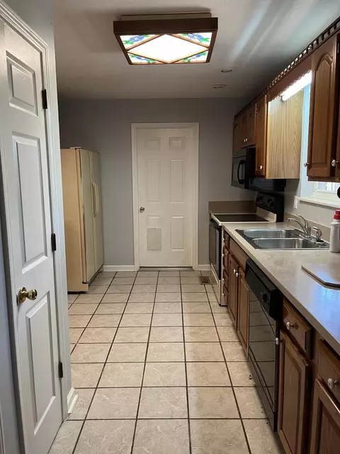 Kitchen - 502 Alpine Cir, Talbott, TN 37877 photo 1 of 7