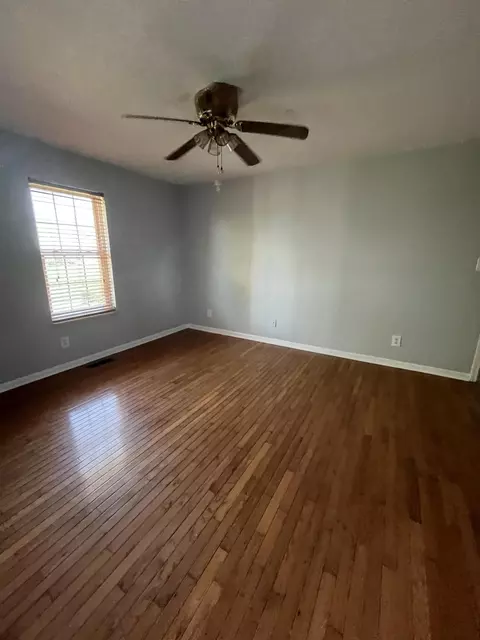 Bedroom - 502 Alpine Cir, Talbott, TN 37877 photo 1 of 7