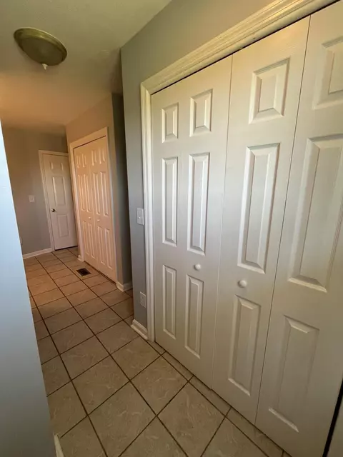Entry Way - 502 Alpine Cir, Talbott, TN 37877 photo 1 of 2