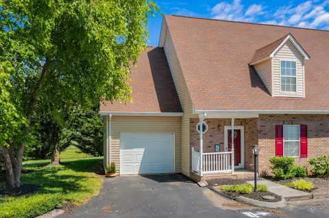 3450 Hamilton Place Dr, Morristown, TN 37814