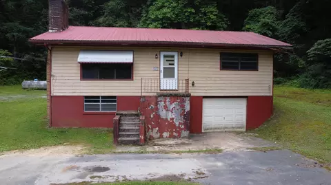 1317 Price Rd, Newport, TN 37821
