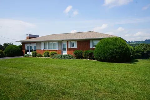 3060 Rocky Branch Rd, Rutledge, TN 37861