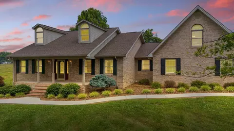 3058 Waters Edge Dr, Morristown, TN 37814