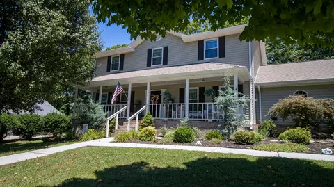 950 E Brentwood Dr, Morristown, TN 37814