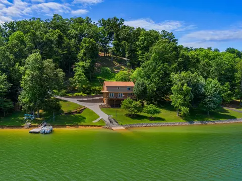 3843 Lake Point Dr, Morristown, TN 37814