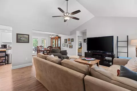 466 Barbara Dr, Talbott, TN 37877 photo 3