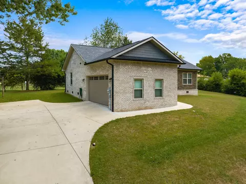 466 Barbara Dr, Talbott, TN 37877 photo 2