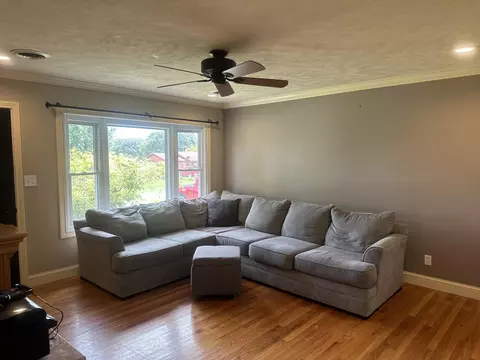 Living - 6404 Clover Ln, Talbott, TN 37877 photo 1 of 2