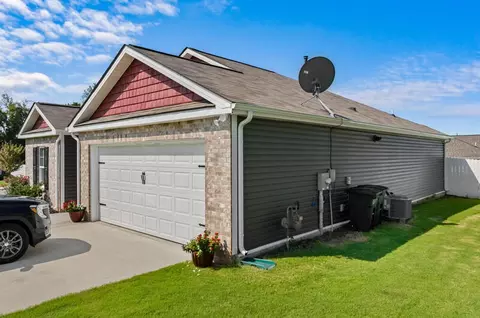 Exterior - 704 Noah St, Talbott, TN 37877 photo 3 of 5