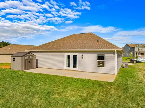 865 Greene Meadow Dr, Talbott, TN 37877 photo 3