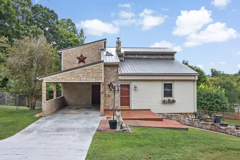 555 Pinewood Cir, Morristown, TN 37814
