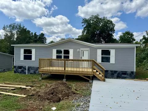 615 8th Street St, Newport, TN 37821