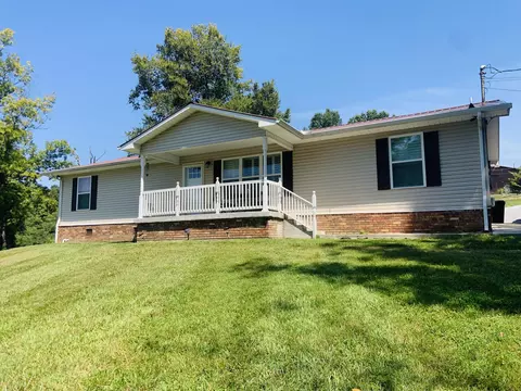 1330 Gray St, Tazewell, TN 37879
