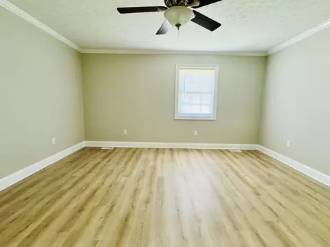 Living - 8122 Robert Watkins Rd, Talbott, TN 37877 photo 6 of 8
