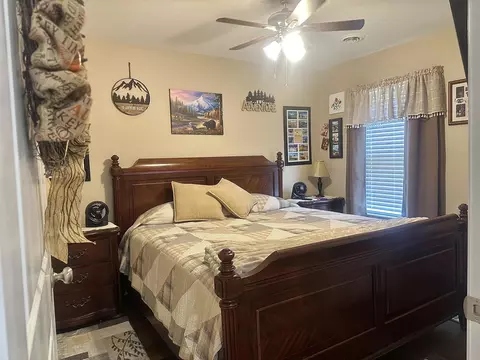 Bedroom - 909 Erica Drive Dr, Talbott, TN 37877 photo 2 of 3