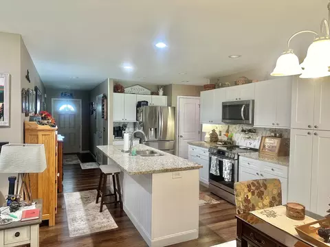 Kitchen - 909 Erica Drive Dr, Talbott, TN 37877 photo 5 of 5