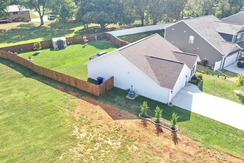 View/Area - 909 Erica Drive Dr, Talbott, TN 37877 photo 3 of 8