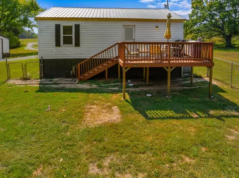 626 N White Pine Rd, Talbott, TN 37877 photo 2