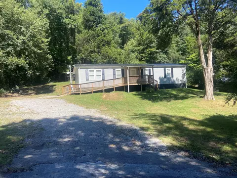 453 W Broad Street St, Clinton, TN 37716