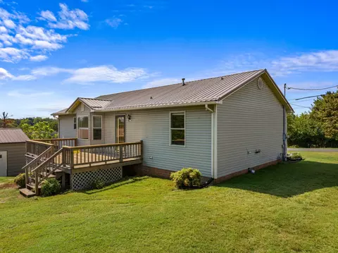 2666 Mayfield Dr, Talbott, TN 37877 photo 3