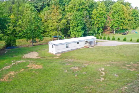 2946 Democrat Rd, Mohawk, TN 37810