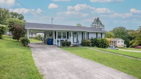 451 Hilltop Dr, Jefferson City, TN 37760