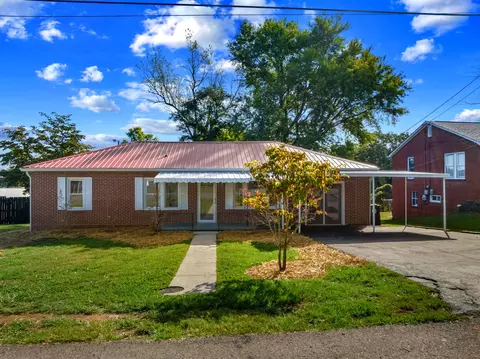 449 E Hillcrest Drive Dr, Morristown, TN 37813