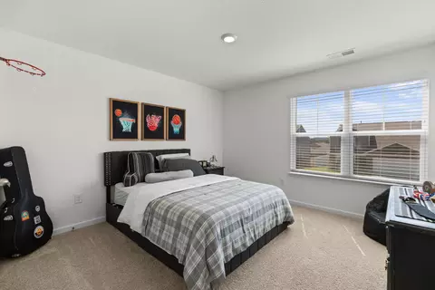 Bedroom - 1220 Cole Dr, Talbott, TN 37877 photo 5 of 8