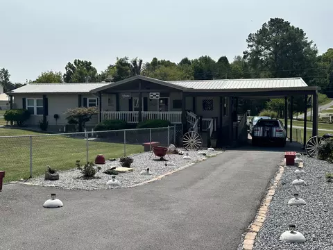 1605 Wagon Cir, Dandridge, TN 37725