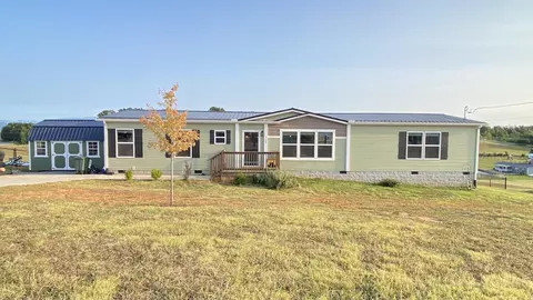 529 Conley Trl, Dandridge, TN 37725