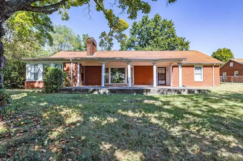 1101 W 7th North St, Morristown, TN 37814