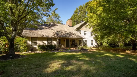 2066 Ridgewood Dr, Jefferson City, TN 37760