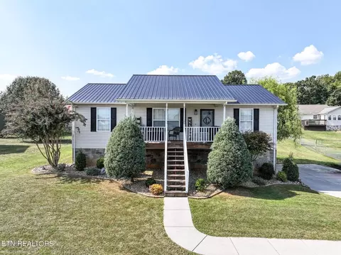 509 Delores Dr, Dandridge, TN 37725