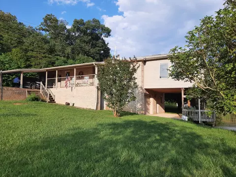 1000 Highland Mdws, Parrottsville, TN 37843