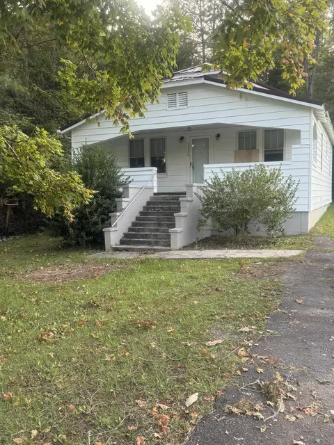 1320 W Main St, Rogersville, TN 37857