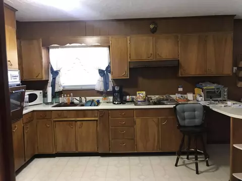 Kitchen - 593 Meek St, Talbott, TN 37877 photo 1 of 3