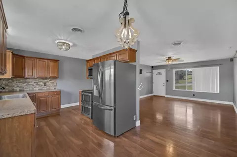 Living - 236 Navaho Trl Trl, Talbott, TN 37877 photo 1 of 9