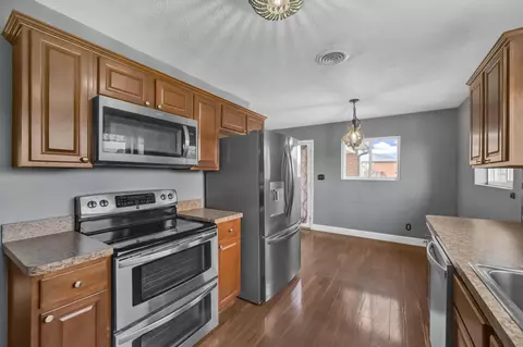Kitchen - 236 Navaho Trl Trl, Talbott, TN 37877 photo 4 of 5