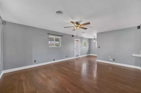 Living - 236 Navaho Trl Trl, Talbott, TN 37877 photo 6 of 9