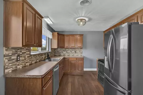 Kitchen - 236 Navaho Trl Trl, Talbott, TN 37877 photo 1 of 5