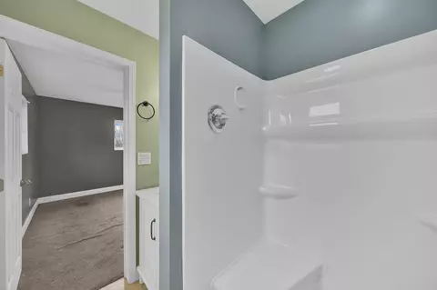 Bath - 236 Navaho Trl Trl, Talbott, TN 37877 photo 2 of 4